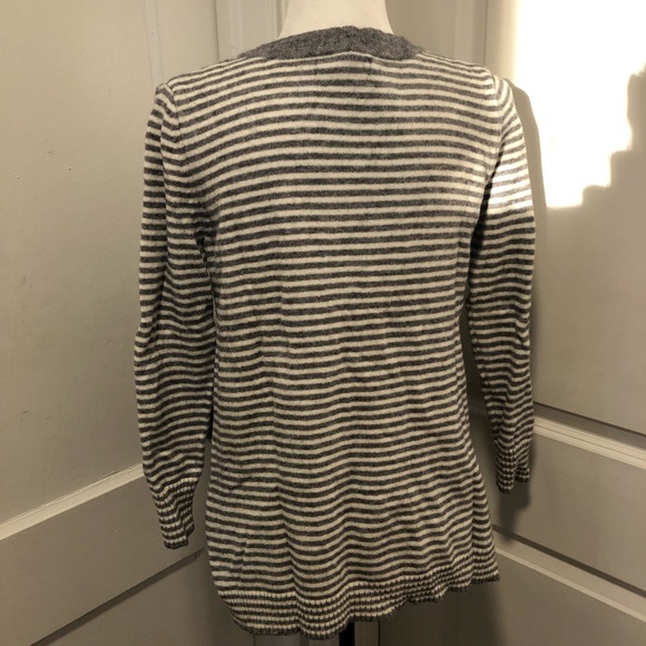 Anthropologie ladies sweater size xs - Picture 4 of 5
